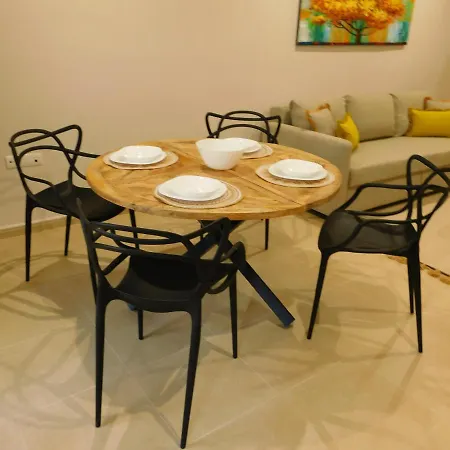 Alojamiento Coria Apartment *